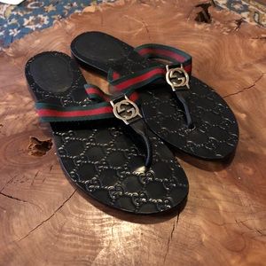GG web thong sandals